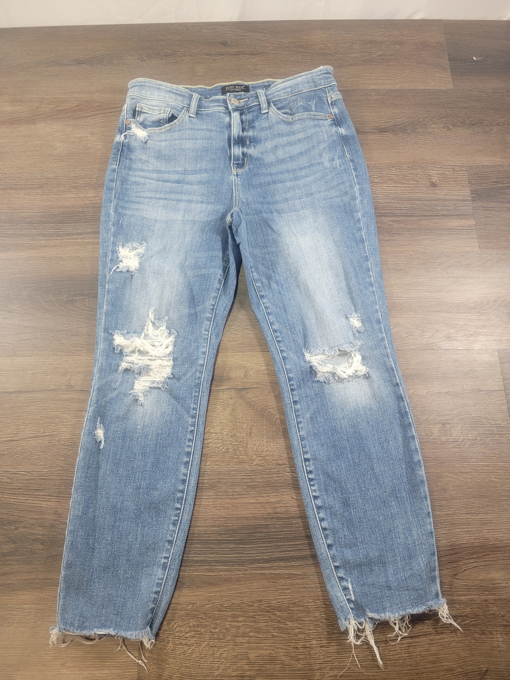 Judy Blue Womens Size 7/28 Relaxed Fit Straight Jean Blue Medium Wash Distressed